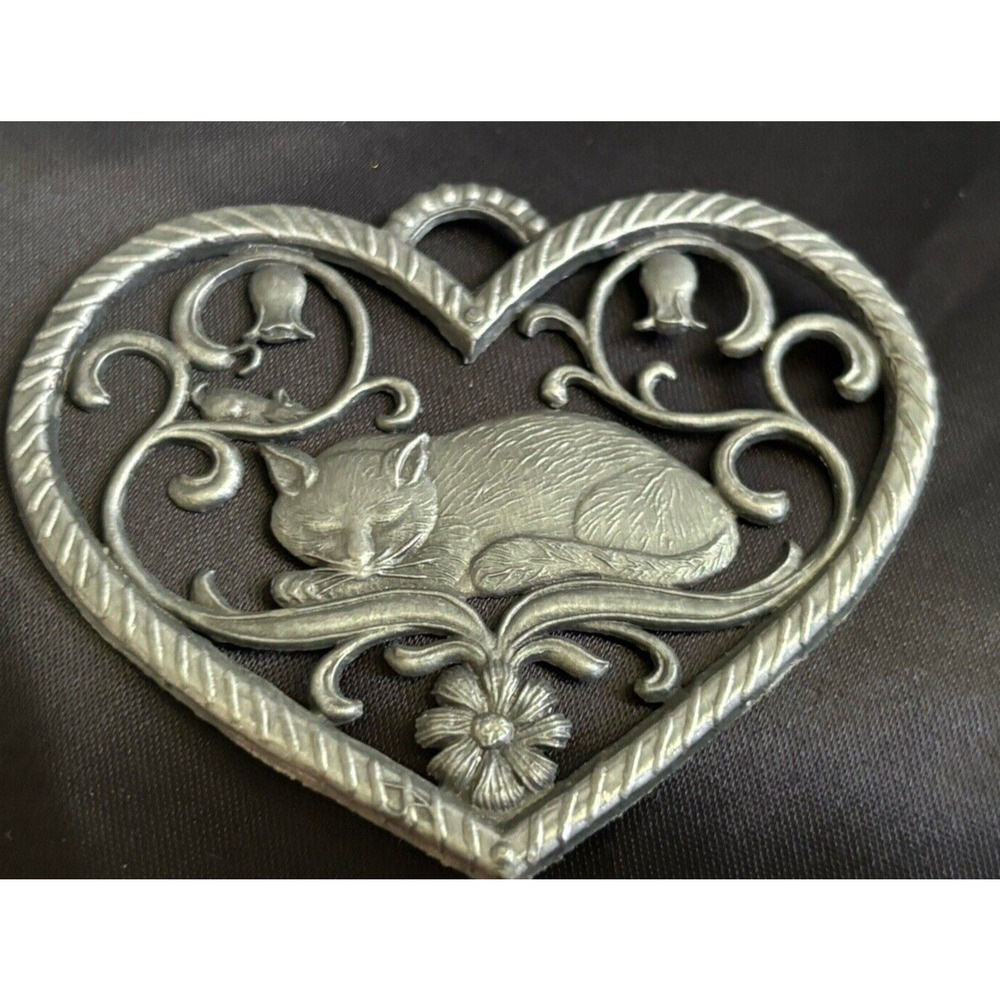 Sleeping Cat Pewter Ornament Unpainted By Wilhelm Schweizer 2 3/4" x2" Cat Art